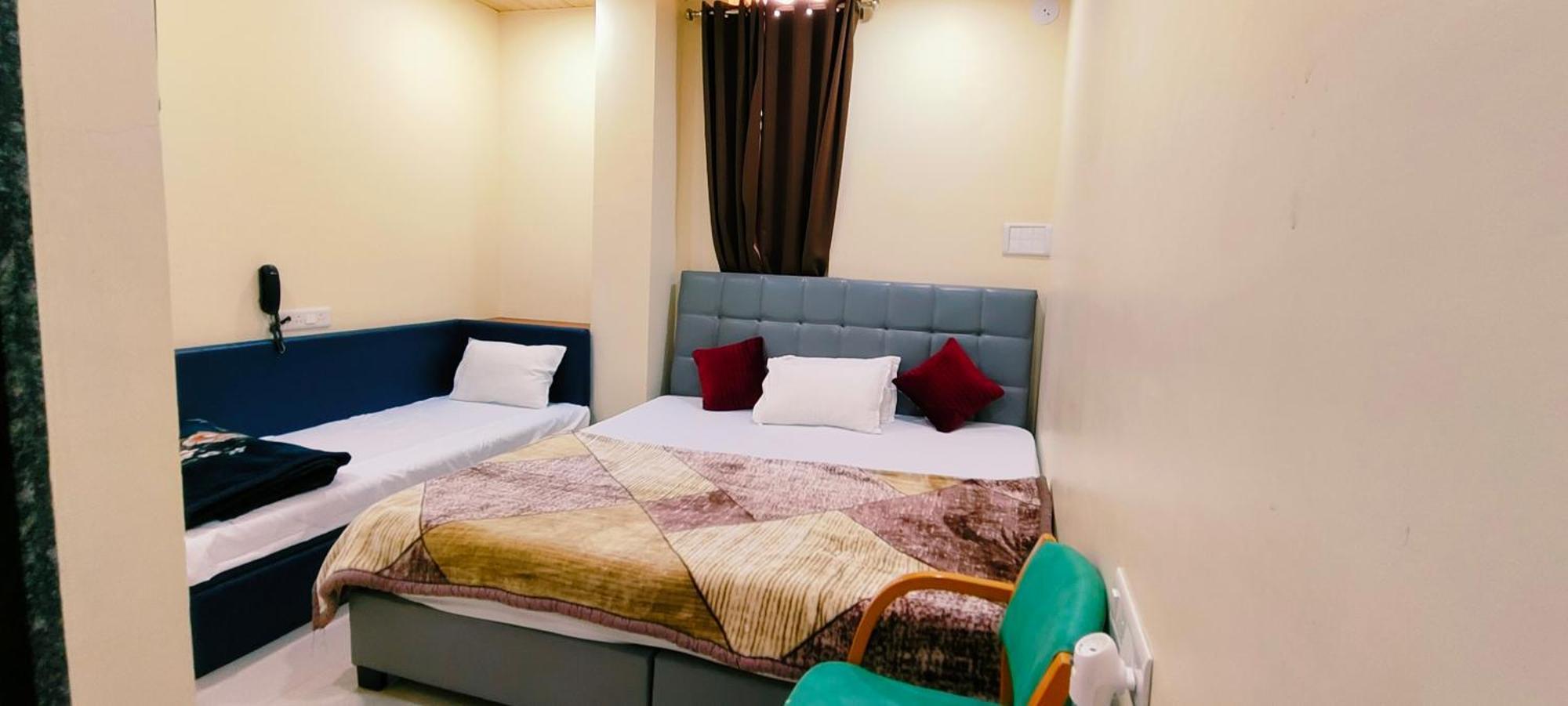 Shri Shiv Ganga Bhakt Niwas Hotel Ujjain Eksteriør billede