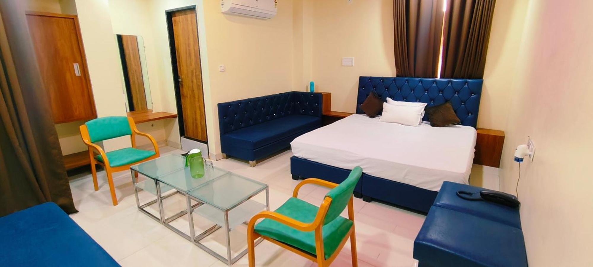 Shri Shiv Ganga Bhakt Niwas Hotel Ujjain Eksteriør billede