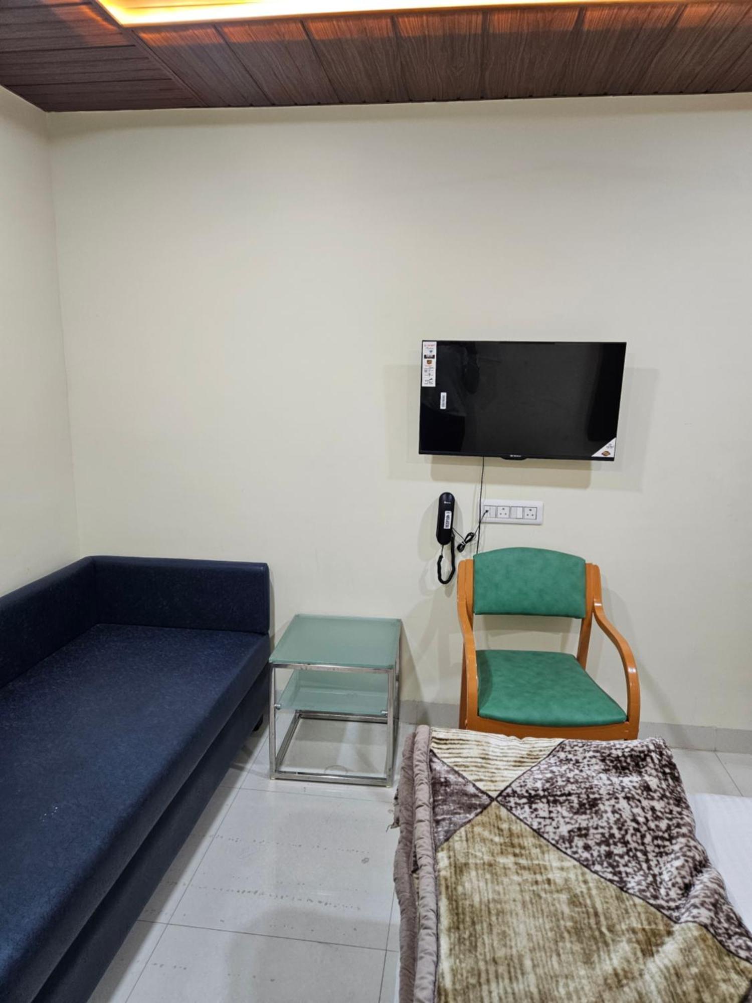 Shri Shiv Ganga Bhakt Niwas Hotel Ujjain Eksteriør billede